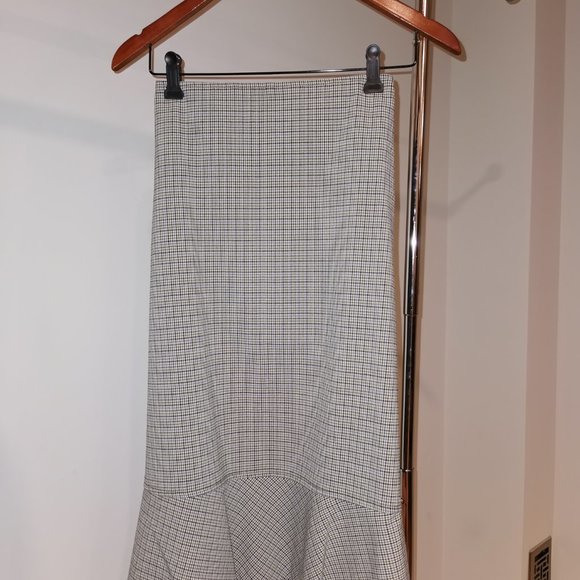 FRANCO MIRABELLI ladies 2 pce skirt suit - Picture 7 of 12